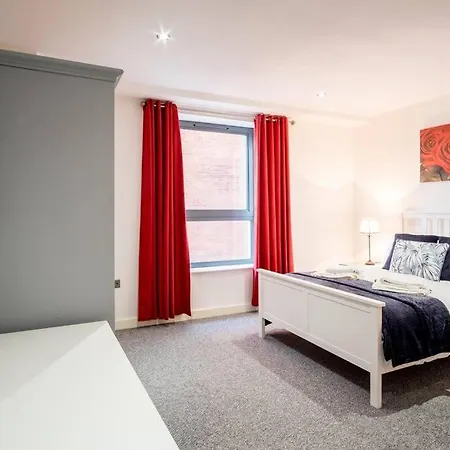 Large 2 Bed, 2 Bath, Free Parking & Wifi Apartment Sheffield Exterior photo
